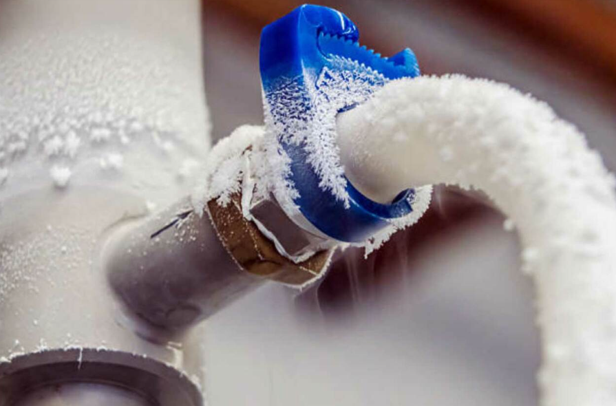 Winter Water Damage Risks and How to Prevent Frozen Pipe Bursts