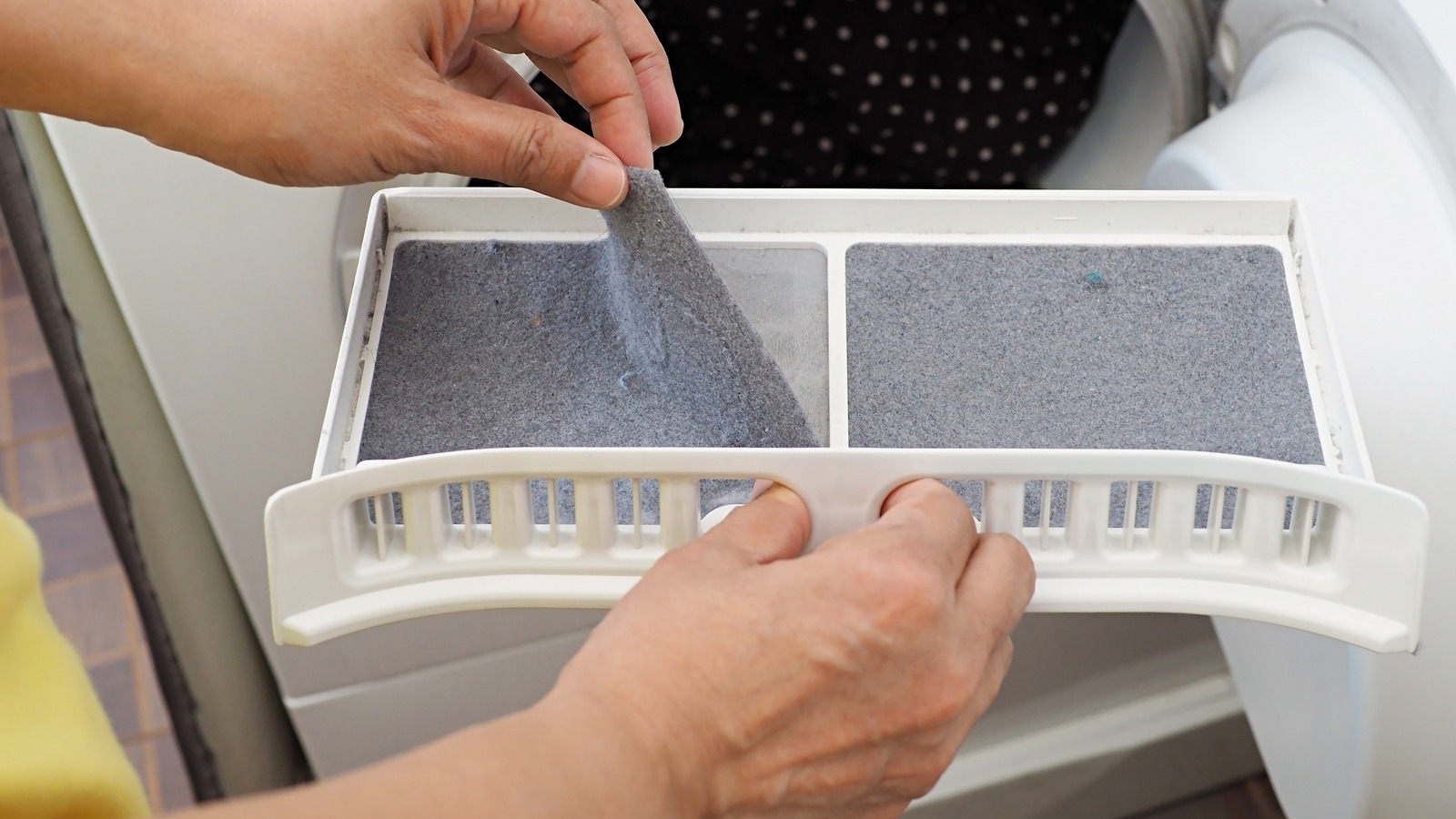 Cleaning Dryer Lint Trap