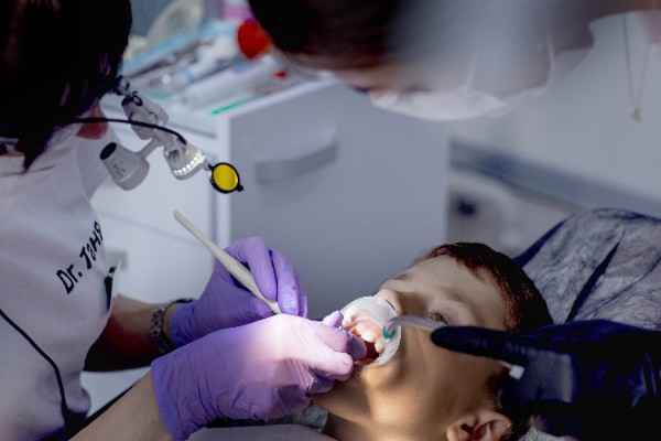 emergency dentist in Newcastle