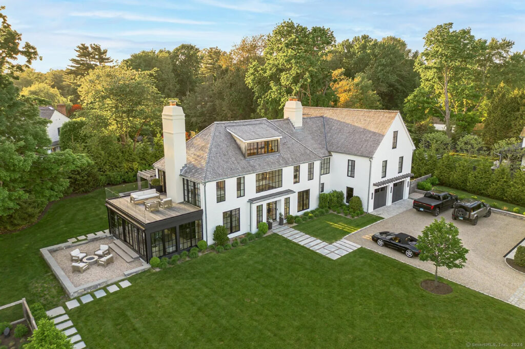 luxury home builders in CT